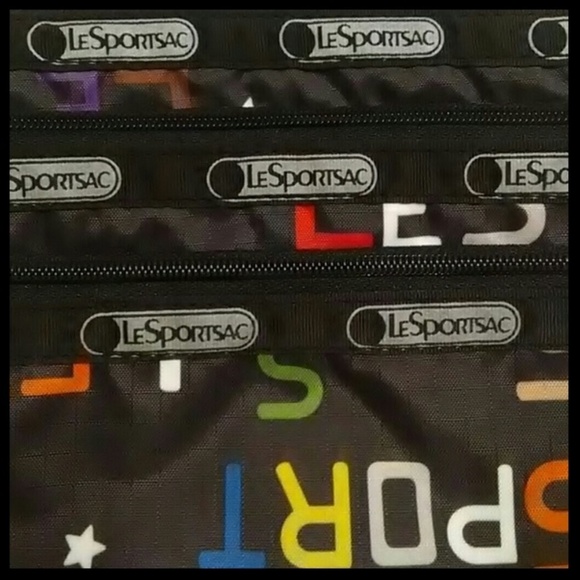 NEW Lesportsac Black With 3 Zipper Pocket Bag. - Picture 3 of 4